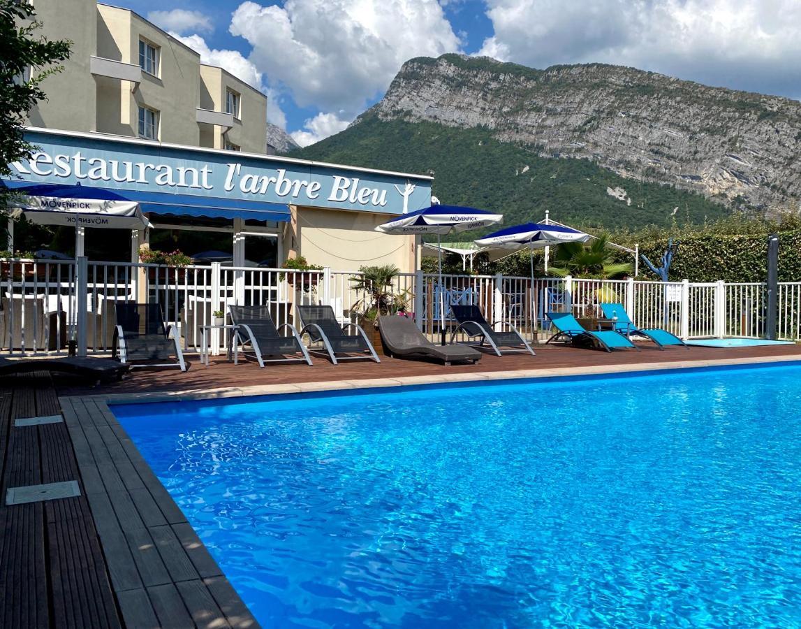 Hotel Le Neron - Logis Fontanil-Cornillon Екстериор снимка